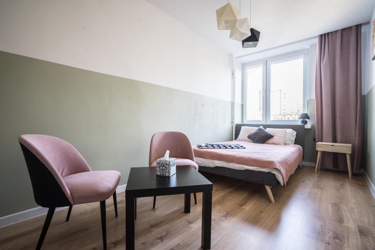 Sloneczny I Cichy Apartament Przy Starym Miescie Warsaw Luaran gambar