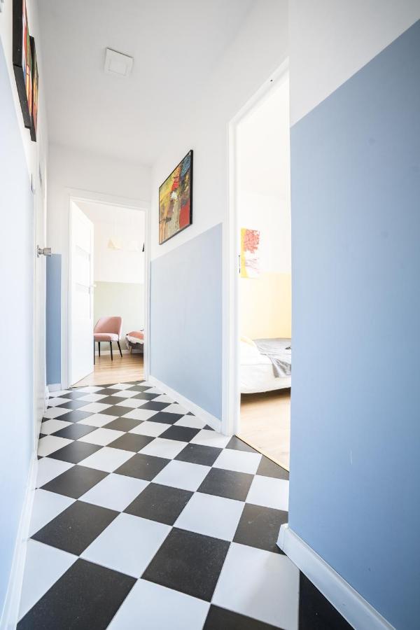 Sloneczny I Cichy Apartament Przy Starym Miescie Warsaw Luaran gambar